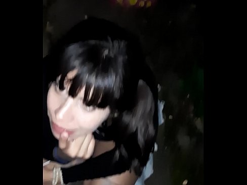 ❤️ Li kolanê di berdêla şêraniyê de penîsê werimî Porno li ku.porngipfy.ru